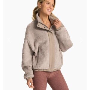 Vuori Cozy Sherpa Jacket